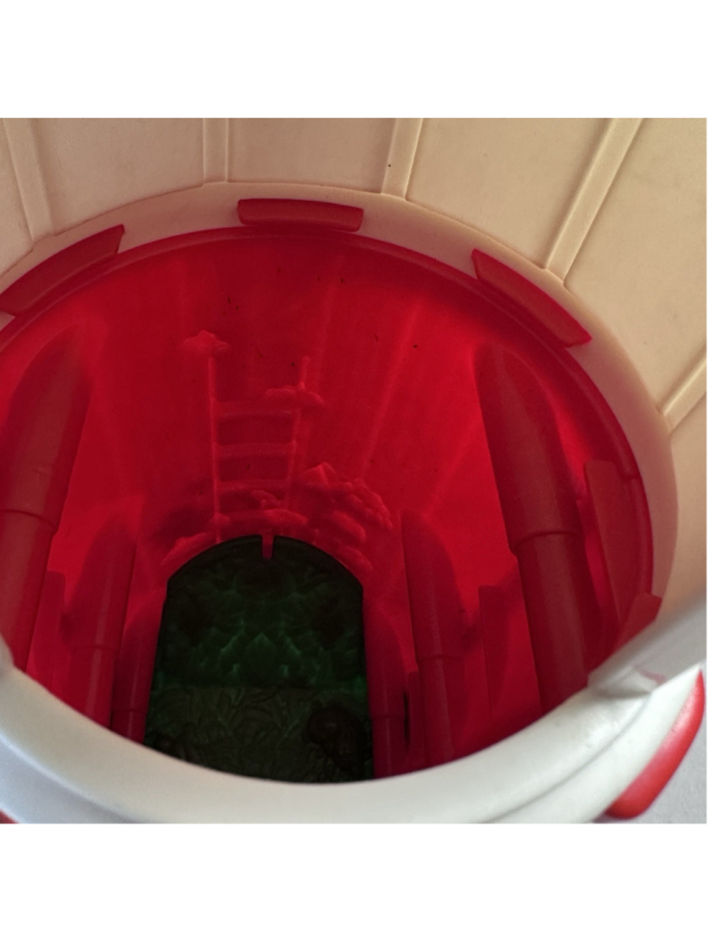 2005 Fisher Price Little People Barn Farm -RED SILO ONLY-EXCELLENT - Picture 6 of 6